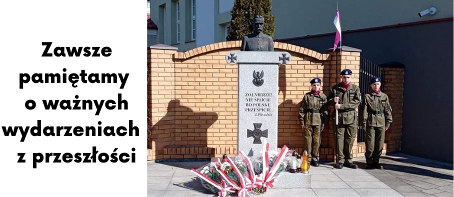 Warta przy pomniku Józefa Piłsudskiego