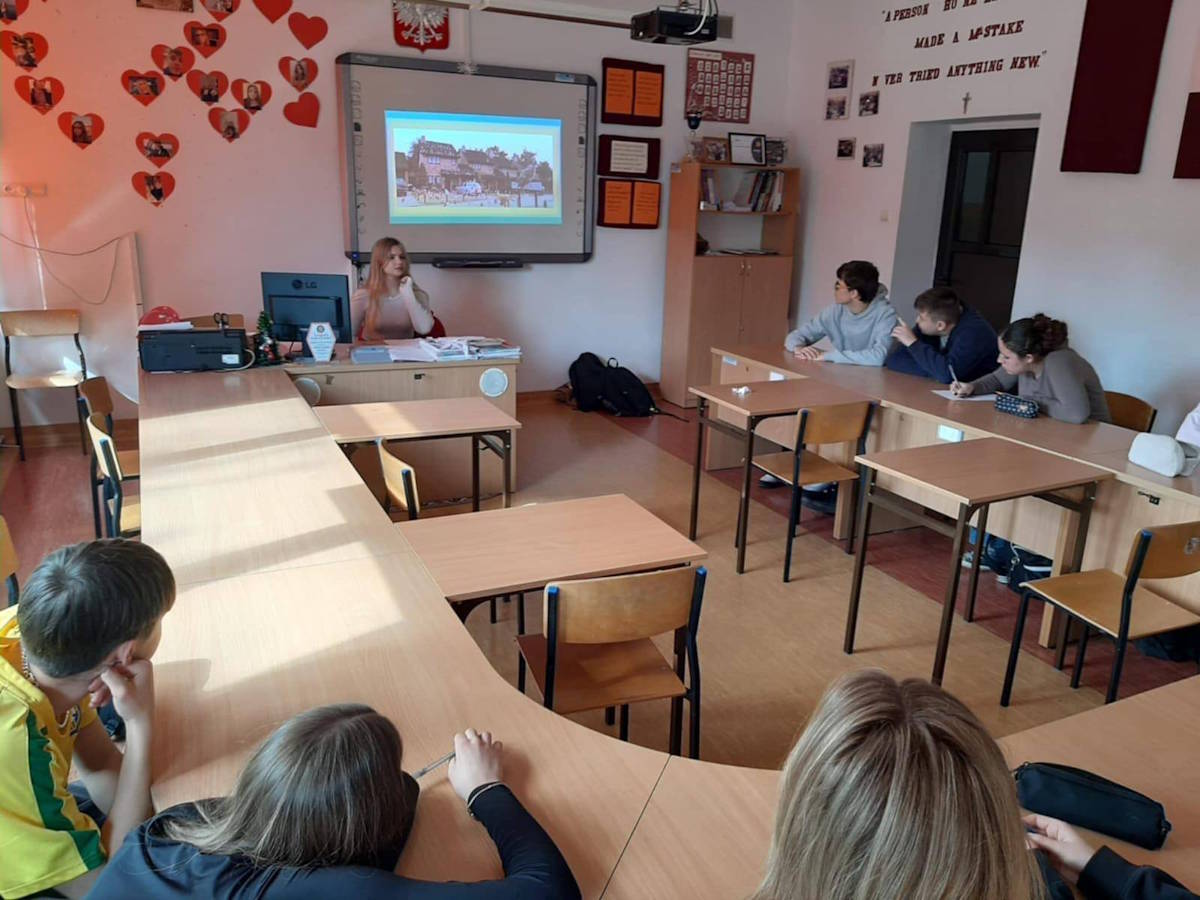 Klasa IB podczas rozwiązywania quizu