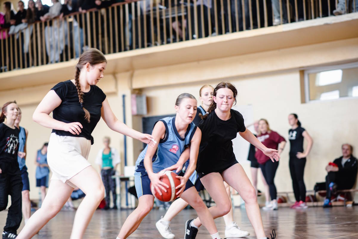 Walka sportowa dziewcząt