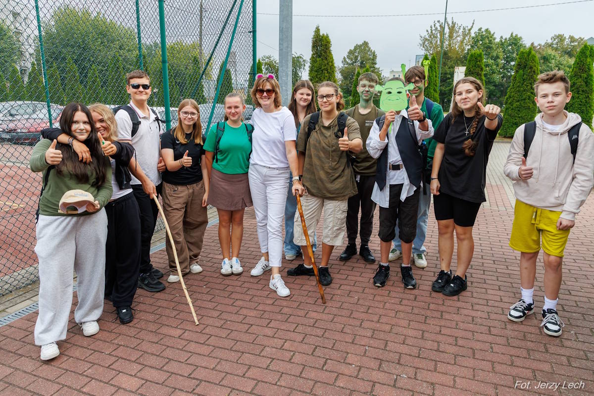 Klasa 1M z wychowawczynią