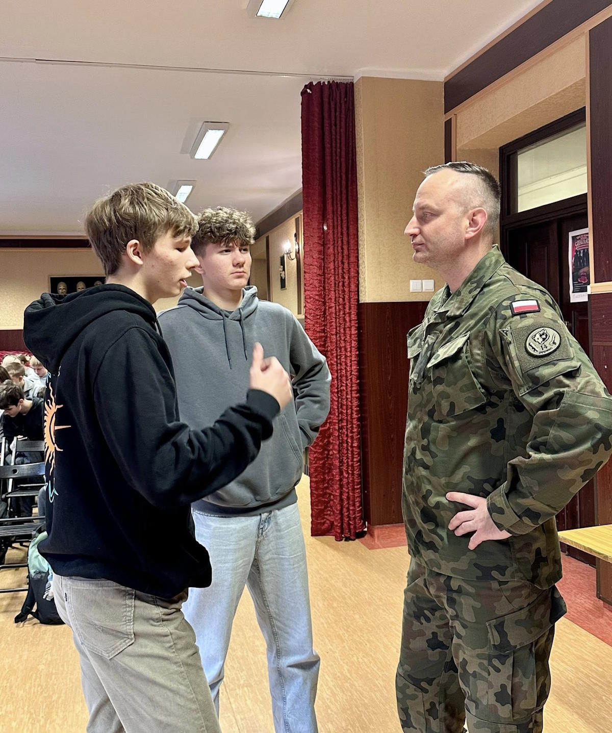 Uczniowie naszego Liceum na zajęciach prowadzonych przez żołnierzy z 14 Pułku Przeciwpancernego