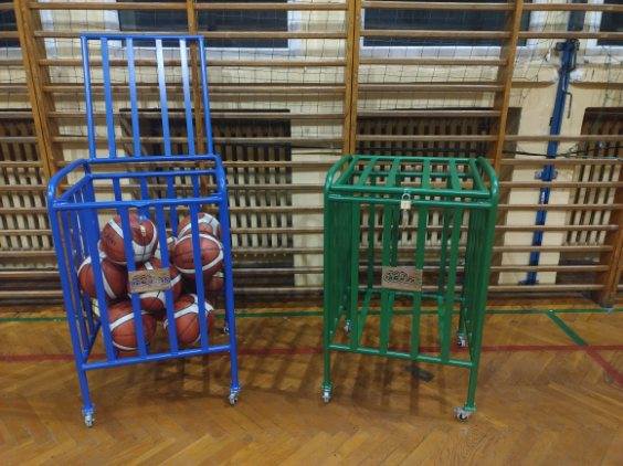 Dwa wózki w pełnej krasie