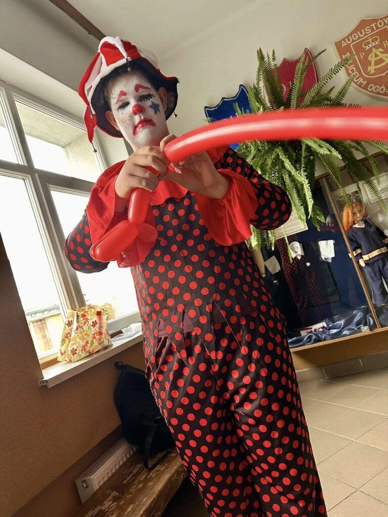 Nagrodzona stylizacja Kacpra Bochenka z 2A