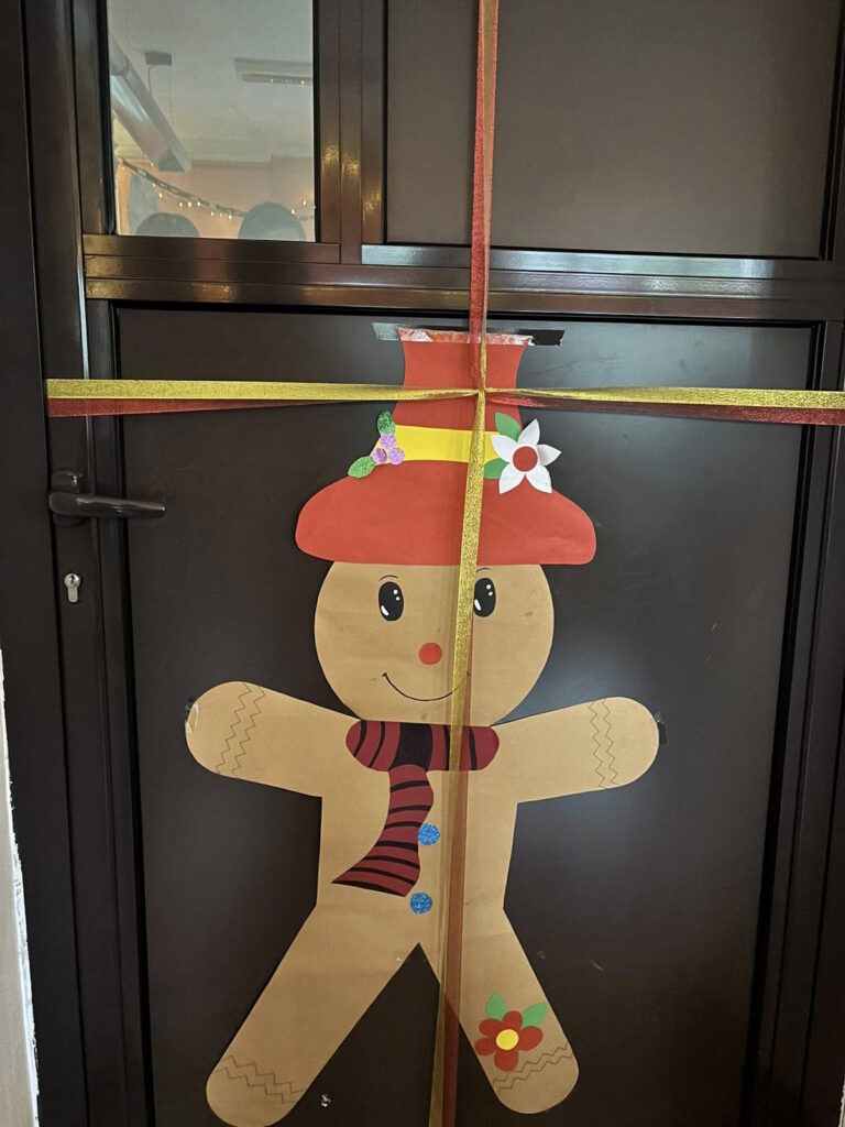 Przykłady świątecznych dekoracji sal lekcyjnych