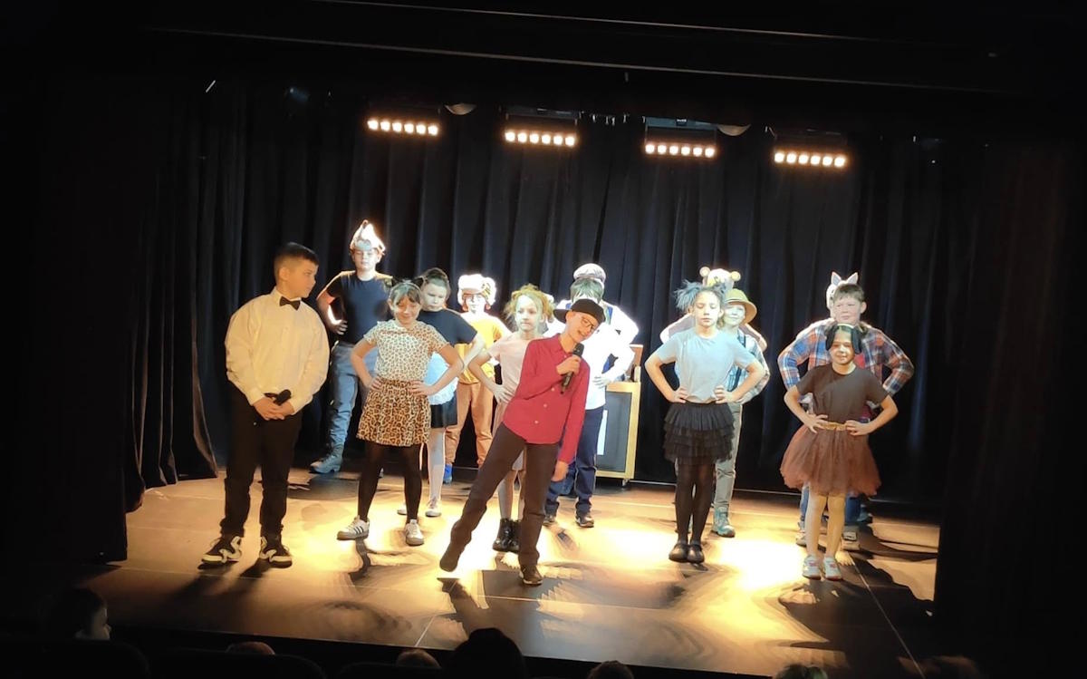 Dzieci z klasy III Szkoły Podstawowej nr 4 w Augustowie