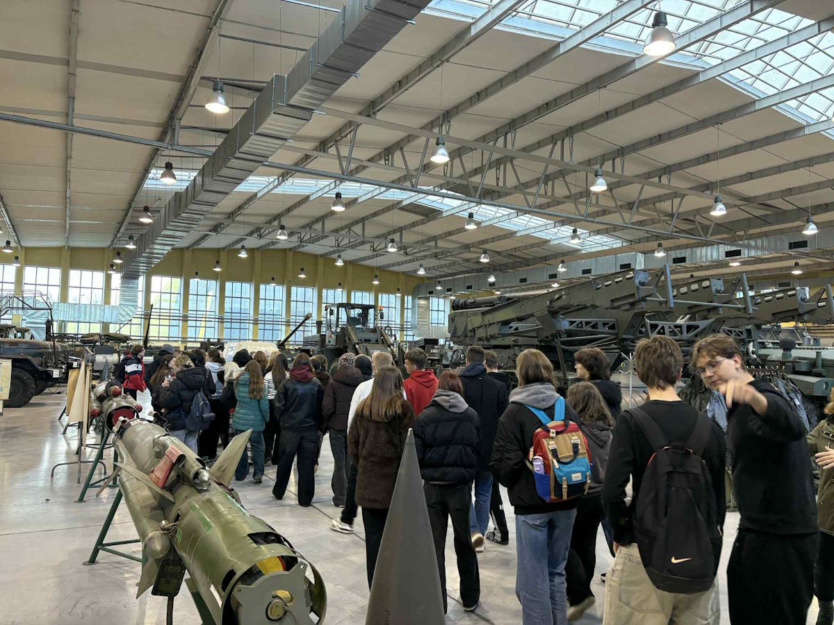 Zwiedzanie Parku Techniki Wojskowej