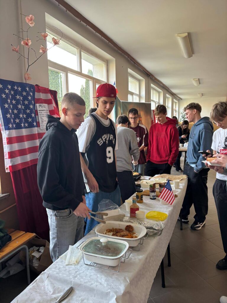 Kiermasz przekąsek, klasa 3F