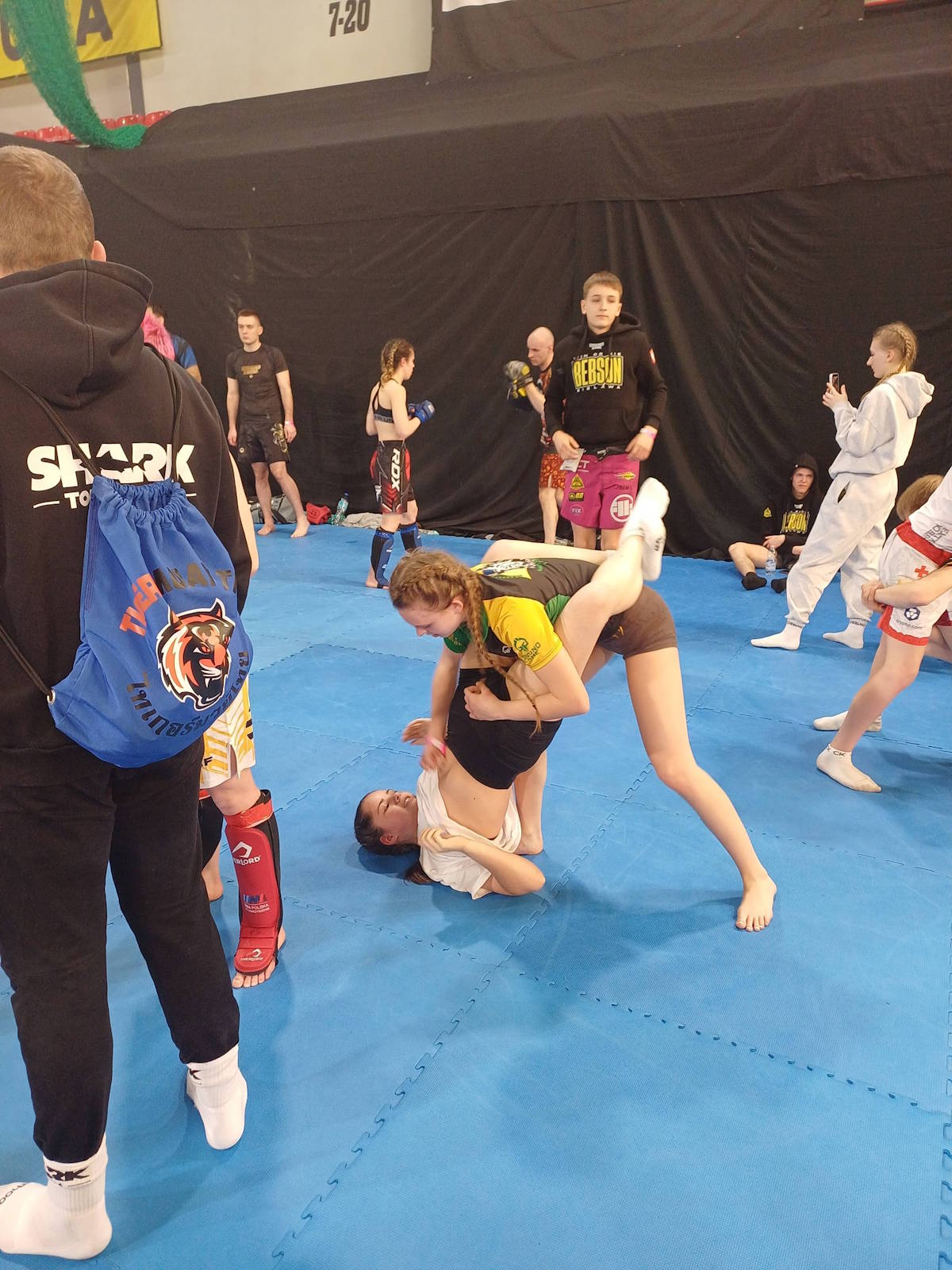 Nikola w czasie rozgrzewki. Pomyślcie, co dzieje się w czasie walki...