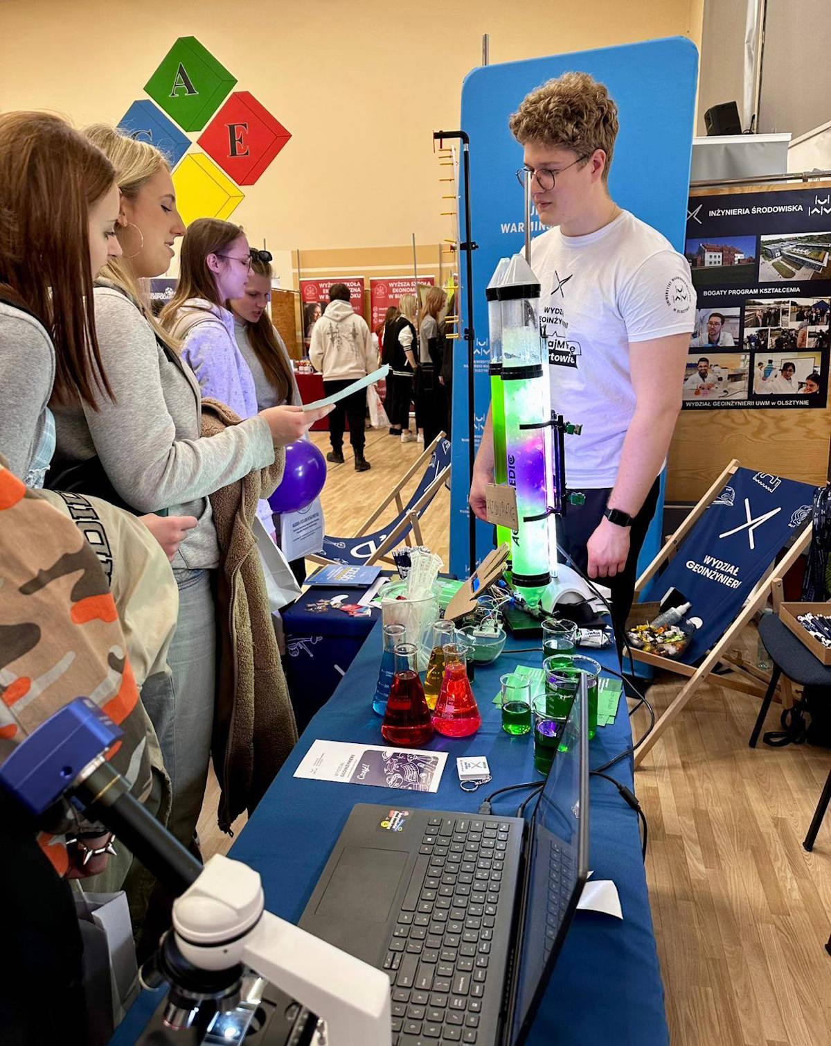 Uczniowie Piramowicza na Targach