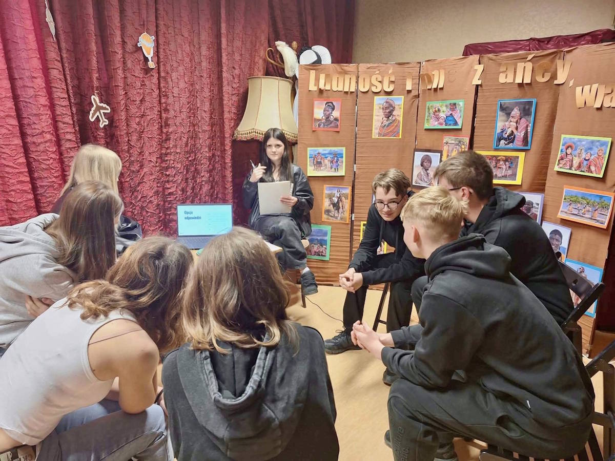 Klasa 1B w jednej z turniejowych konkurencji