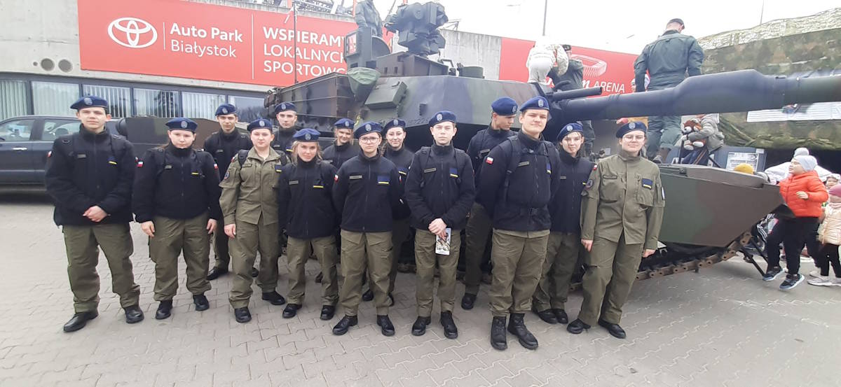 Uczniowie klasy 1M na targach