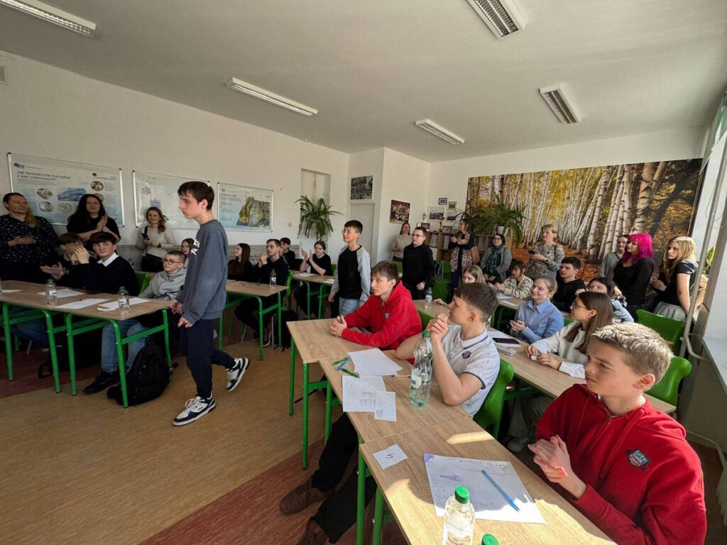 Uczestnicy turnieju wraz z opiekunami