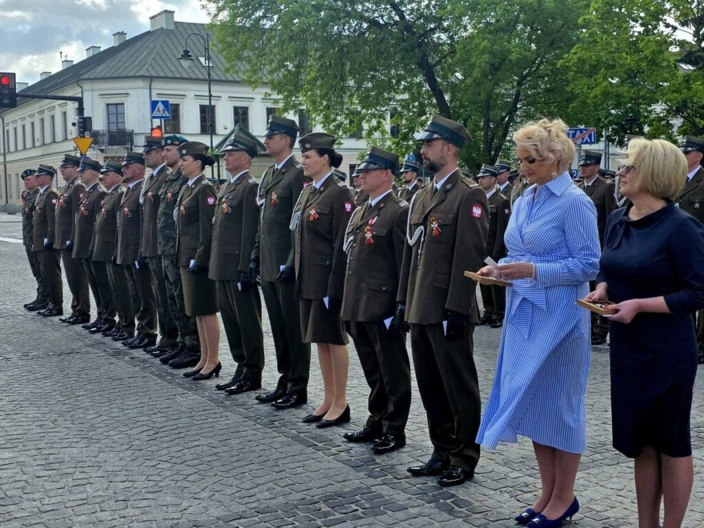 Święto 14 Suwalskiego Pułku Przeciwpancernego im. Marszałka Józefa Piłsudskiego, dekoracja.